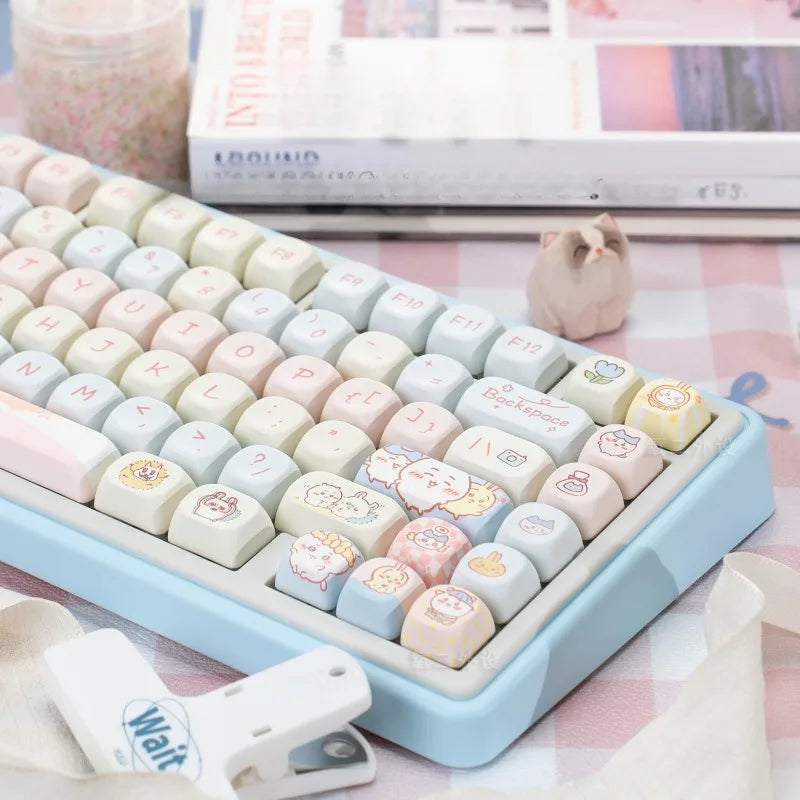 Anime Chiikawa Hachiware Usagi MOA Cute Girls PBT Mechanical Keyboard Kawaii Lovely Send To Friends Birthday Gift New Decoration